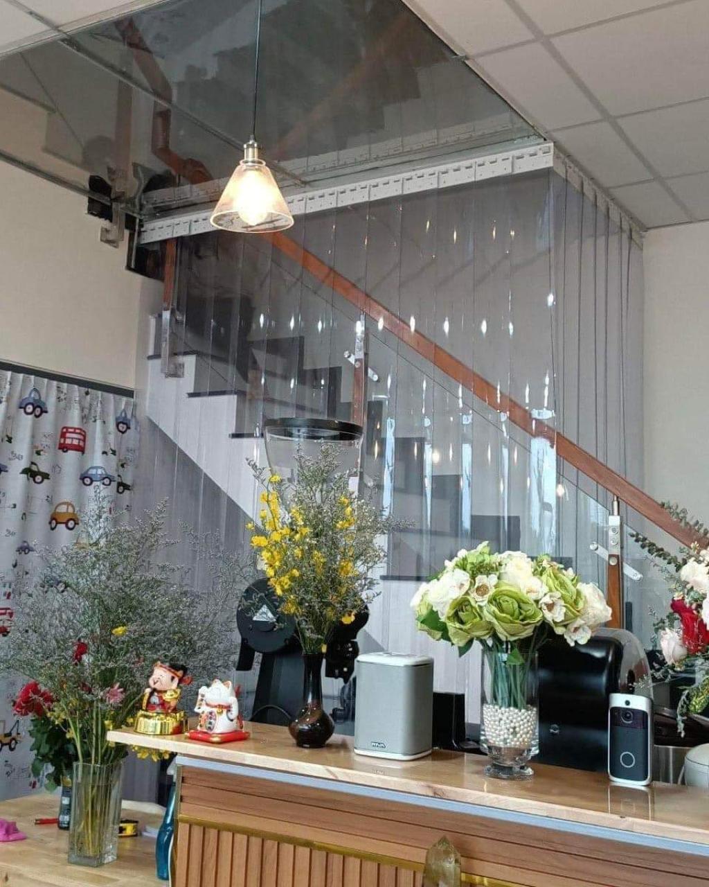 Rèm vách ngăn nhựa PVC điều hoà trong suốt Rèm vách ngăn nhựa PVC điều hoà trong suốt