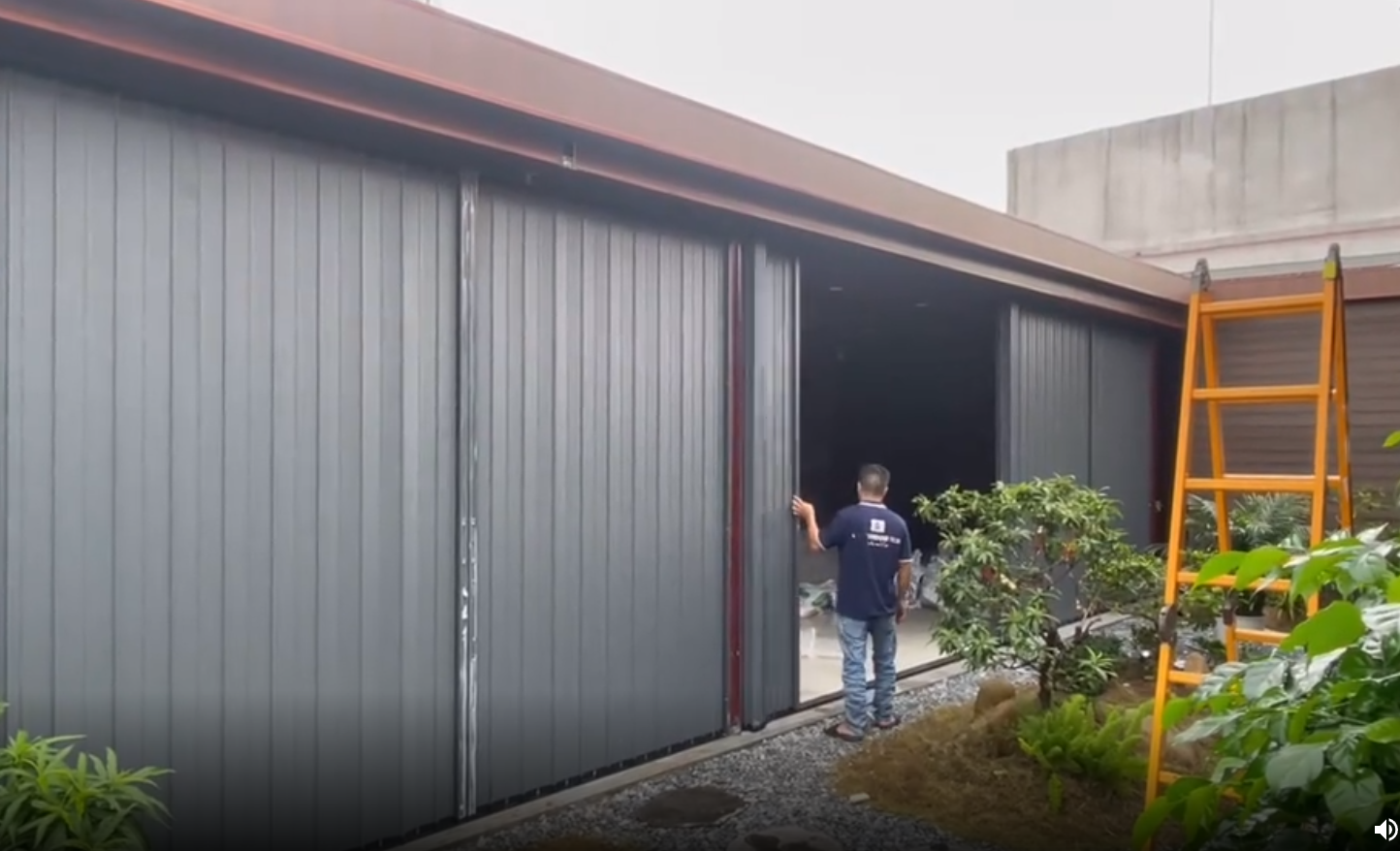 Cửa xếp lá nhôm cao cấp 3